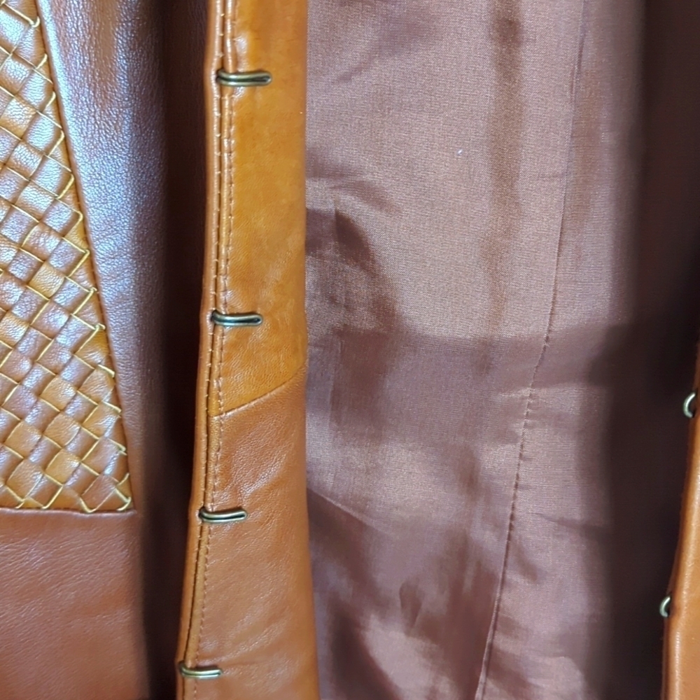 Dana Buchman Leather Jacket Size 10 Petite - Picture 2 of 10
